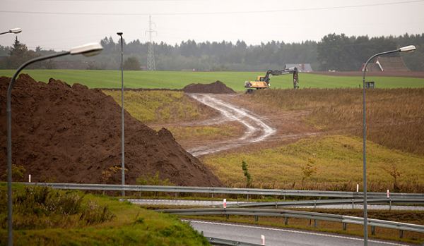 Galeria w Pawłówku. Zaczęli budowę za szybko?