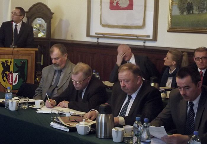 Rada Powiatu przeciw obligacjom 
