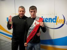 Kazik Łęgowski w studiu Radia Weekend