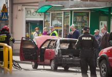 W centrum Chojnic spalił się citroen (FOTO)
