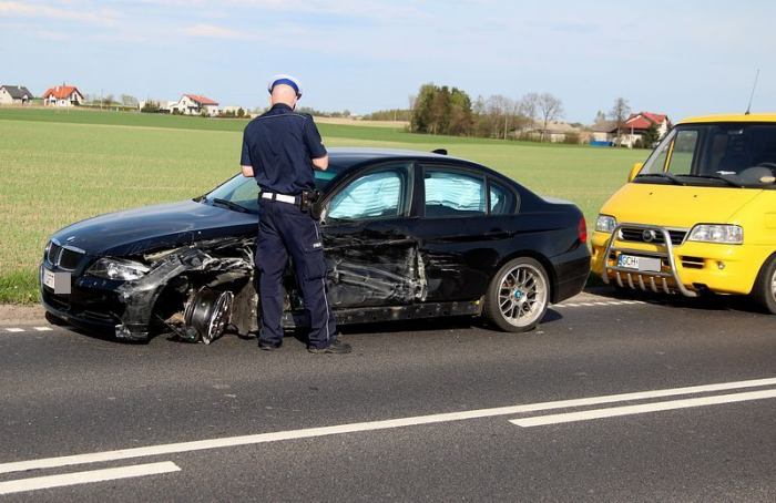 Zderzyły się bmw i MAN (FOTO)
