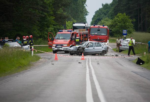 Zderzenie trzech samochodów (FOTO, AKTUALIZACJA)