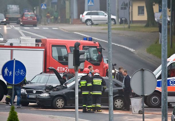 Zderzenie na skrzyżowaniu ulicy Gdańskiej z Kościerską (FOTO)