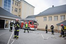 Pożar i ewakuacja podstawówki (FOTO)