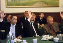Radykalnych cięć pensji i diet nie będzie