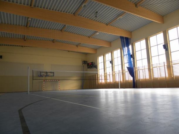 W hali sportowej powietrze jest już czyste