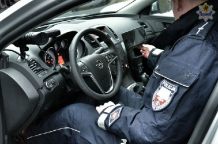 Drogówka ma nowe auto: nagrywają też to, co dzieje się z tyłu (FOTO)