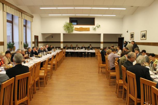 Więcej wydatków niż dochodów
