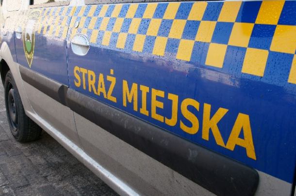 Więcej patroli i fotoradar przy szkołach