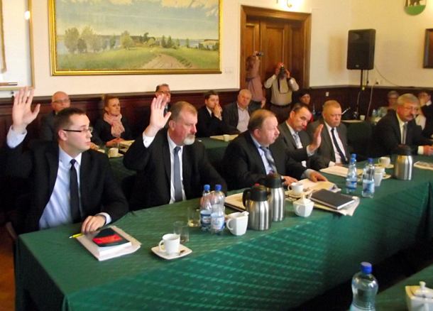 Plan naprawczy finansów powiatu przepadł podczas głosowania (AKTUALIZACJA)