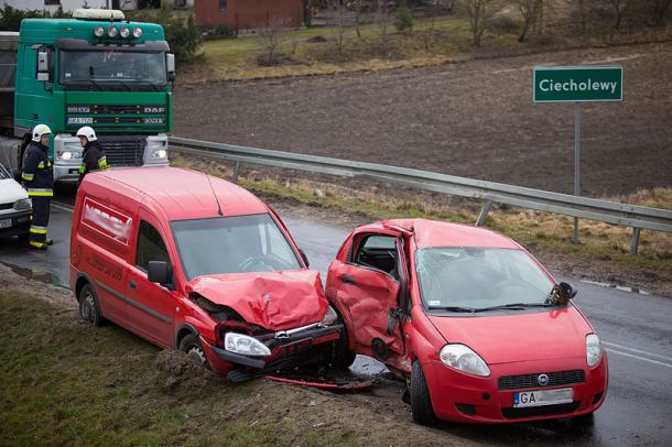 Wypadek na trasie Chojnice - Bytów (FOTO)