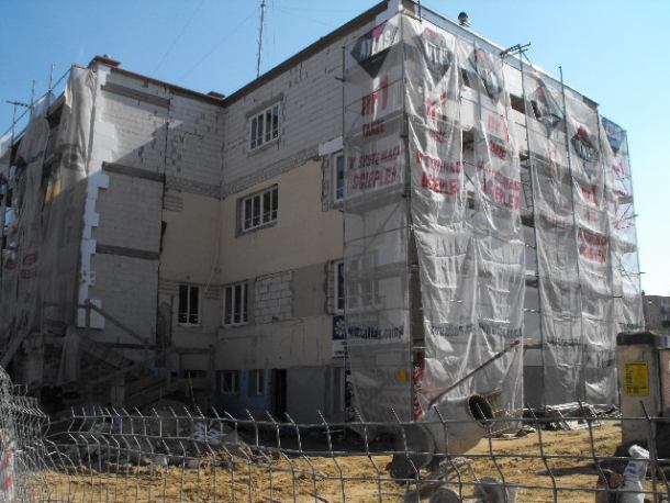 Remont komendy przyspieszył