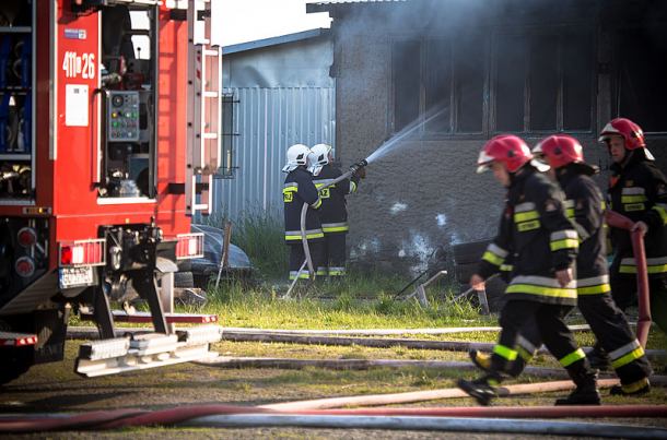 Pożar zakładu produkującego łodzie (FOTO) 