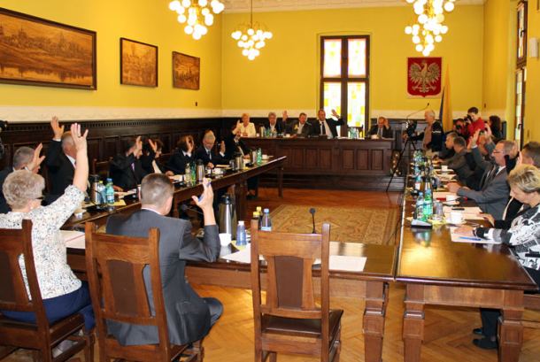 Absolutorium dla Zarządu Powiatu Chojnickiego