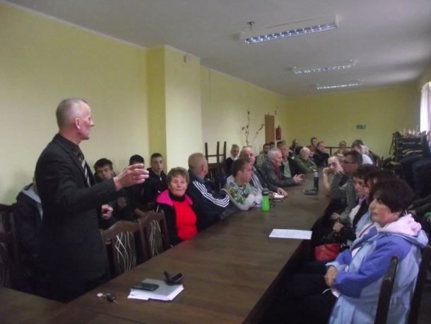 Usterki będą naprawiane w ramach gwarancji - uspokaja gmina