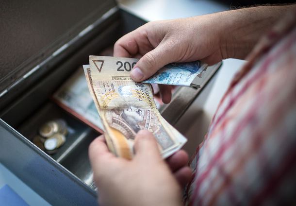 Mieszkaniec Miastka drukował fałszywe pieniądze 