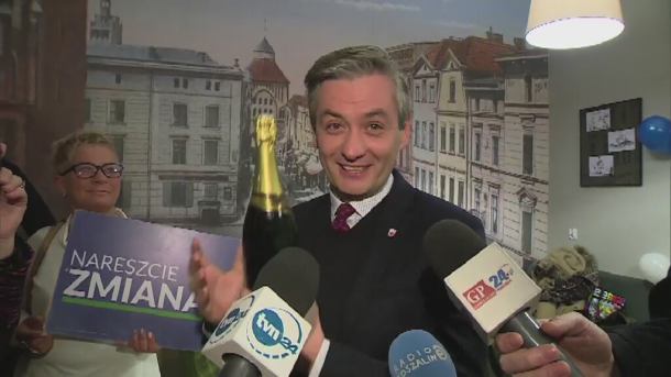 Sensacja w Słupsku. Nieoficjalne wyniki wskazują na R. Biedronia