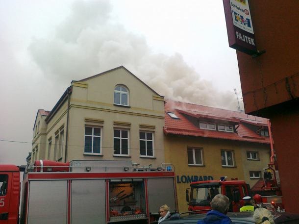 100 tys. zł strat w pożarze w centrum Kościerzyny
