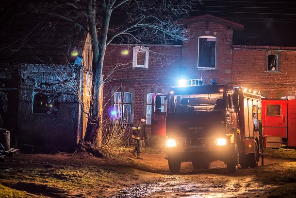 Tragiczny pożar w Polnicy k/Człuchowa. Nie żyją dwie osoby (FOTO, WIDEO)