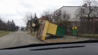 Dziesiątki powalonych drzew, uszkodzone dachy. Skutki wichury w regionie (FOTO)