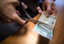 Czy radni miejscy Człuchowa obniżą sobie diety o połowę?