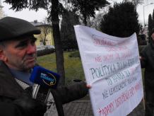 Rolnicy protestowali przed starostwem (FOTO)