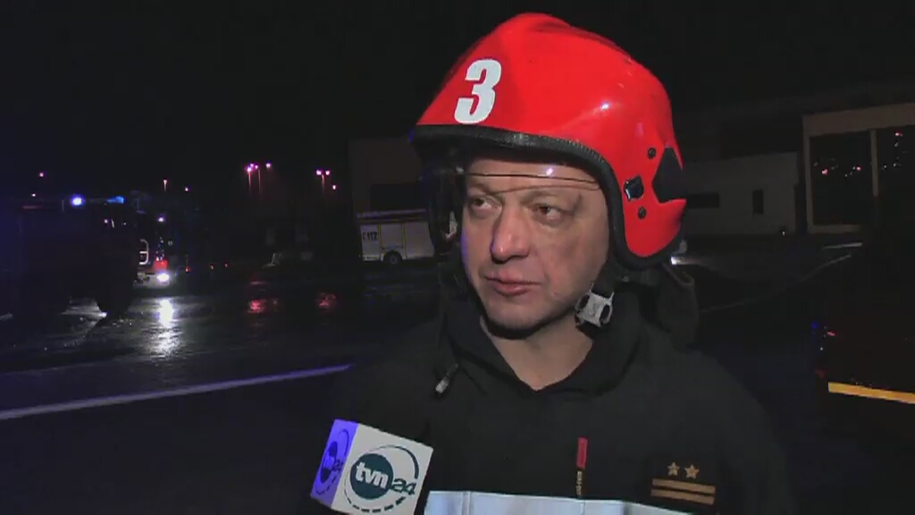 Olbrzymi pożar hali magazynowej pod Toruniem