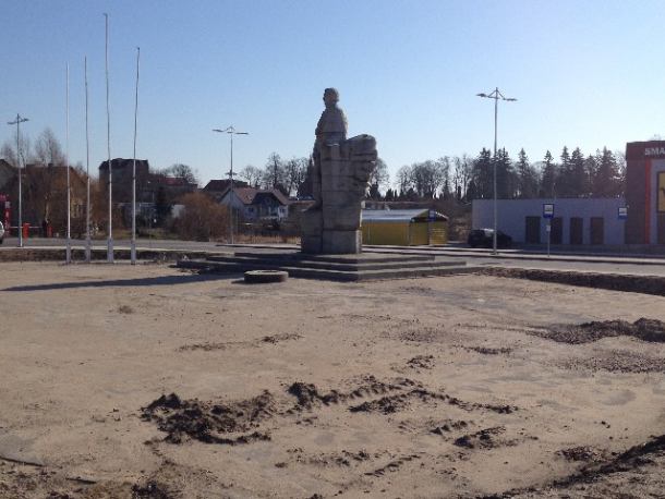 Nowa koncepcja zagospodarowania terenu przy pomniku Józefa Wybickiego 