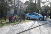 Wypadek w Karsinie. Motorower uderzył w płot