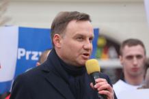 Andrzej Duda z kampanią wyborczą w regionie. Odwiedzi... 