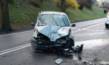 21-latek zabrał znajomej samochód i go rozbił