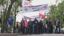 Protest w Świdniku po przetargu na śmigłowce dla polskiej armii