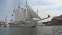 Widowiskowa parada żaglowców na Baltic Sail w Gdańsku