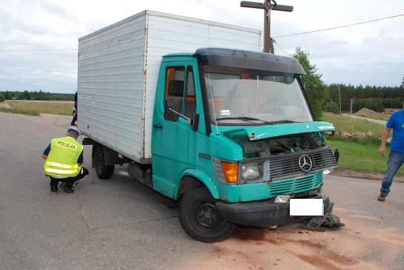 Zderzenie lexusa z mercedesem