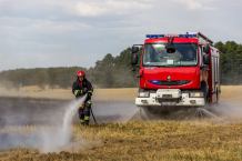 Pożar ścierniska w Lutowie (FOTO)