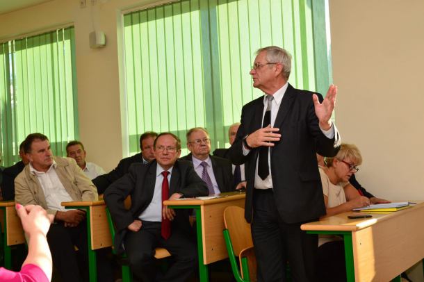 Sytuacja w Zespole Szkół Technicznych w Człuchowie tematem sesji Rady Powiatu