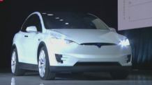 Tesla Model X, długo oczekiwany SUV z napędem elektrycznym, wreszcie doczekał się premiery