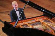 Pochodzący z Miastka pianista w 2. etapie konkursu chopinowskiego