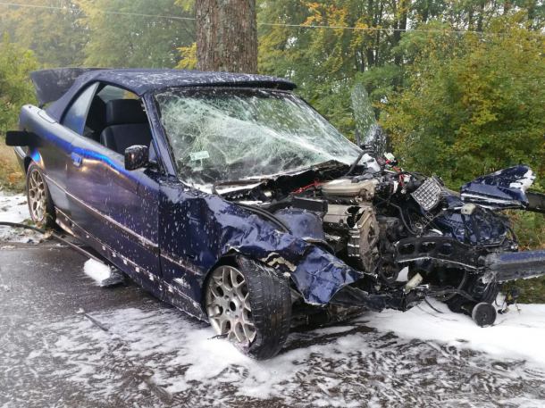 Zderzenie audi i bmw. Trzy osoby są ranne (FOTO)