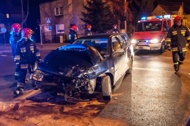 Zderzenie dwóch samochodów w Chojnicach (FOTO)
