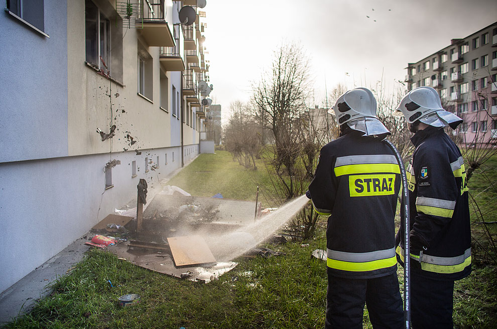 Pożar w mieszkaniu przy ul. Młodzieżowej w Chojnicach FOTO