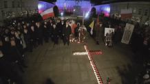"Będzie pomnik tych, którzy polegli w katastrofie". Obchody 68. miesięcznicy smoleńskiej w asyście wojska