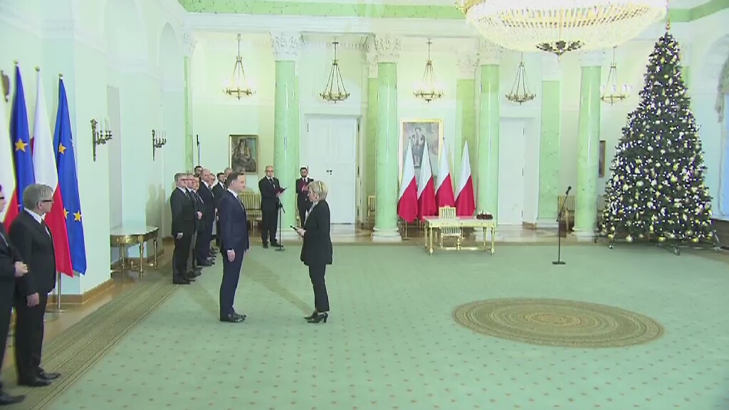 Prezydent odebrał ślubowanie od sędzi TK Julii Przyłębskiej. Decyzje podjęte przez Sejm są obowiązujące