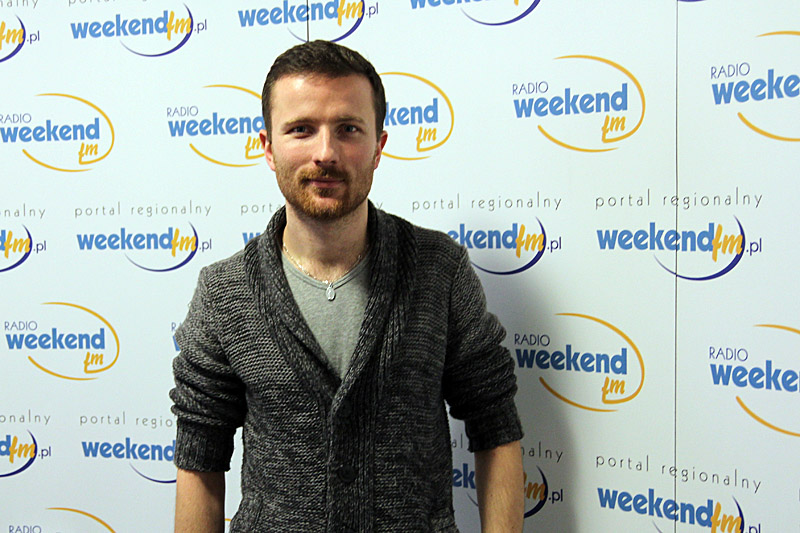 Maciej Jarczyński w studiu Weekend FM