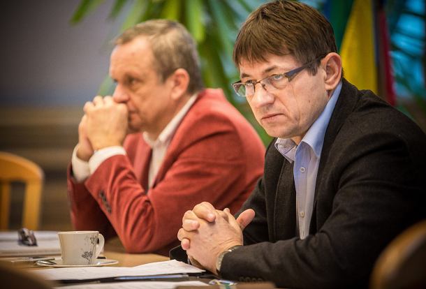 Mieszkańcy Charzyków chcą współpracy z gminą przy uzbrajaniu działek