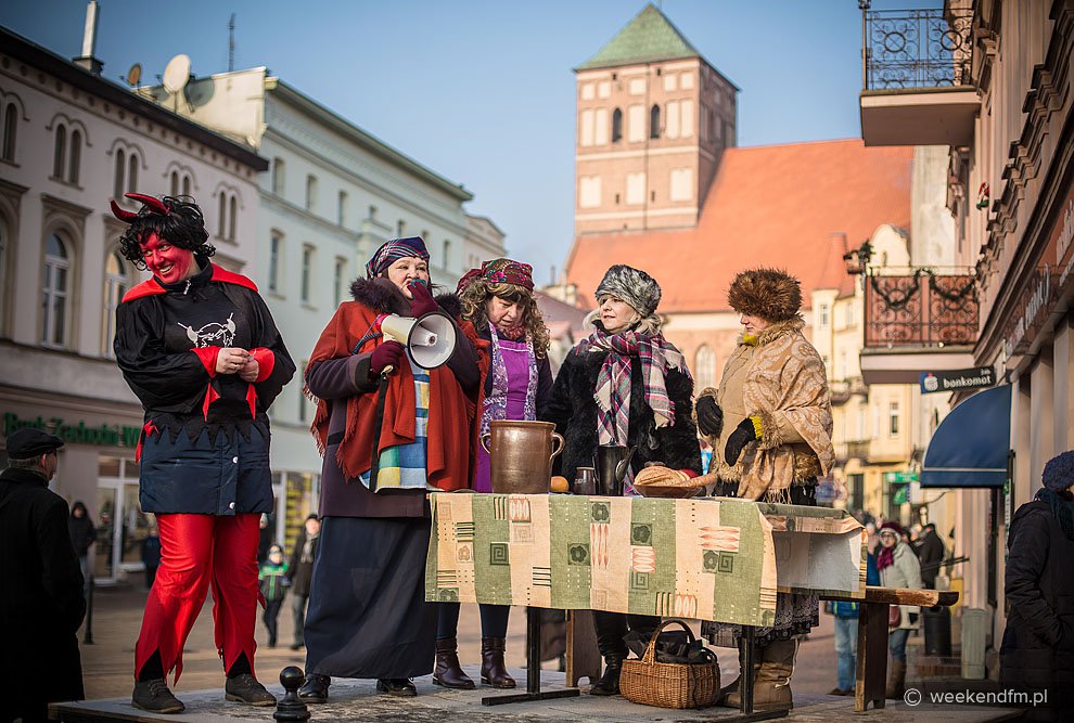 Orszak Trzech Króli przeszedł ulicami Chojnic FOTO