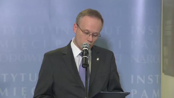 IPN: W dokumentach Kiszczaka jest zobowiązanie do współpracy podpisane "Lech Wałęsa, Bolek"
