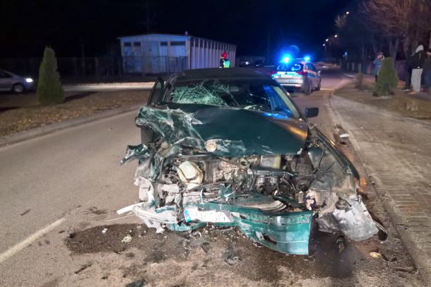 Pechowe zakończenie "gry w cykora"? Zderzenie audi i bmw (FOTO)