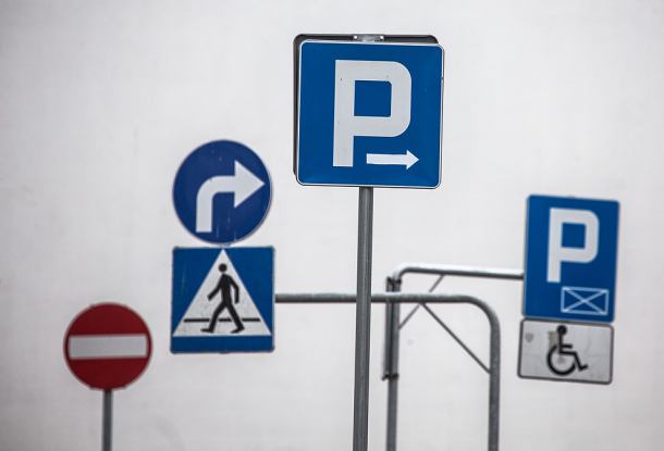 Burmistrz Sępólna Krajeńskiego zakazuje pobierania opłat za parkowanie w soboty