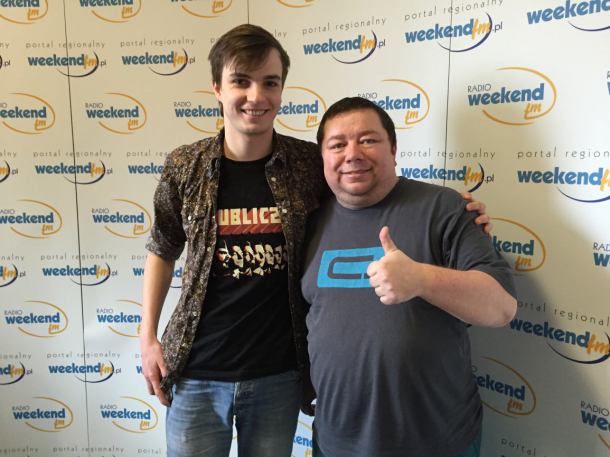 Artur Pacak z zespołu BUBLICZKI w Weekend FM
